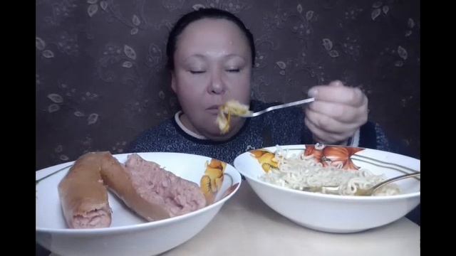 Мукбанг++Бэпэшка ++ Шпикачки++ Капуста по корейски++Она мне звонила смотреть онлайн