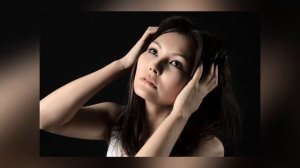 Фотосессия в студии на черном фоне