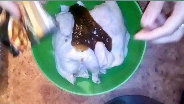 Цыпленок в духовке смотреть онлайн