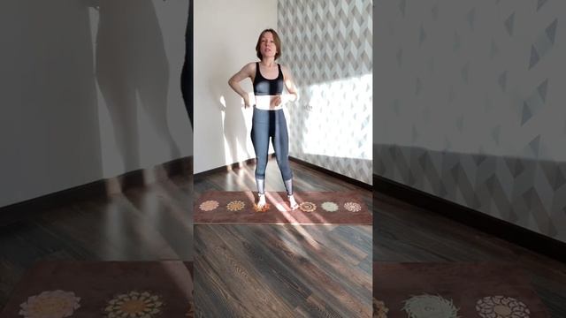 Асаны для начинающих. Вирабхадрасана III, поза воина III смотреть онлайн