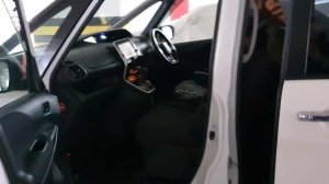 Не большой обзор Nissan Serena 2.0 HighwayStar