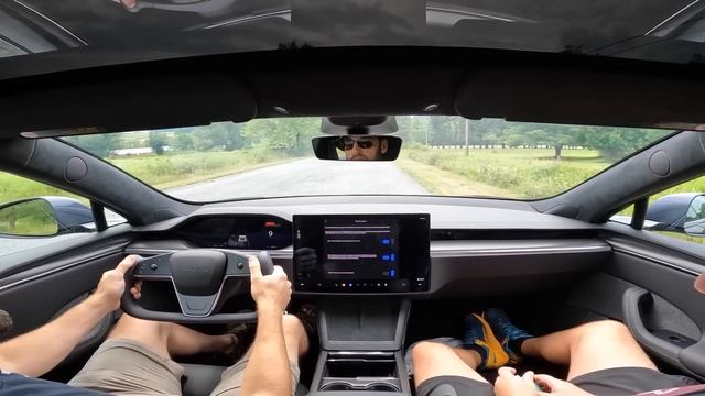 2022 Tesla Model S Plaid: Regular Car Reviews смотреть онлайн