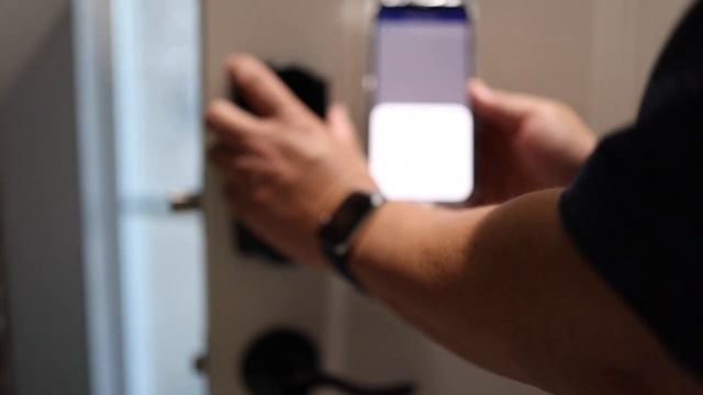 Schlage Encode Plus! Is this new HomeKit compatible smart lock worth the upgrade from Schlage Sense смотреть онлайн