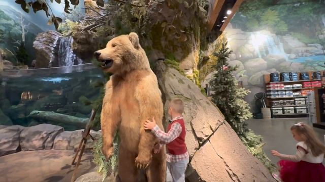 Поход в охотничий магазин вместе с Никитой смотреть онлайн