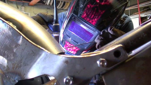 Custom Build Welding the Rear Fender - Road Rage Performance Custom Choppers & Motorcycles смотреть онлайн