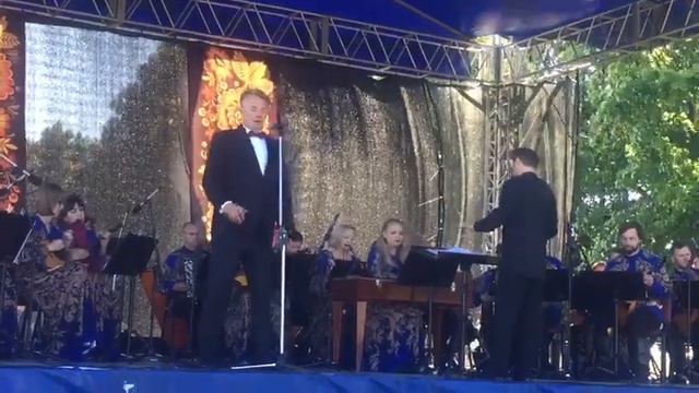 Степь да степь кругом. Солист Олег Усенко, бас. 18.09.2023 г. смотреть онлайн