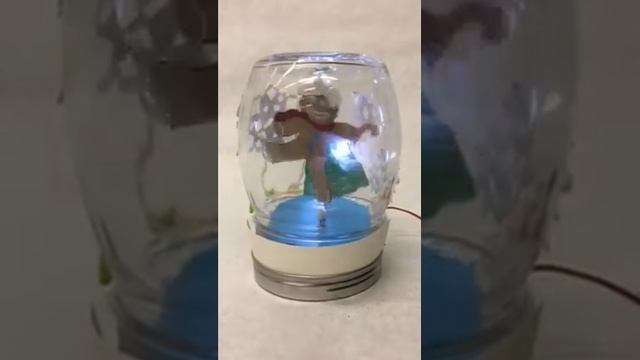 Gingerbread snow globe with Littlebits.