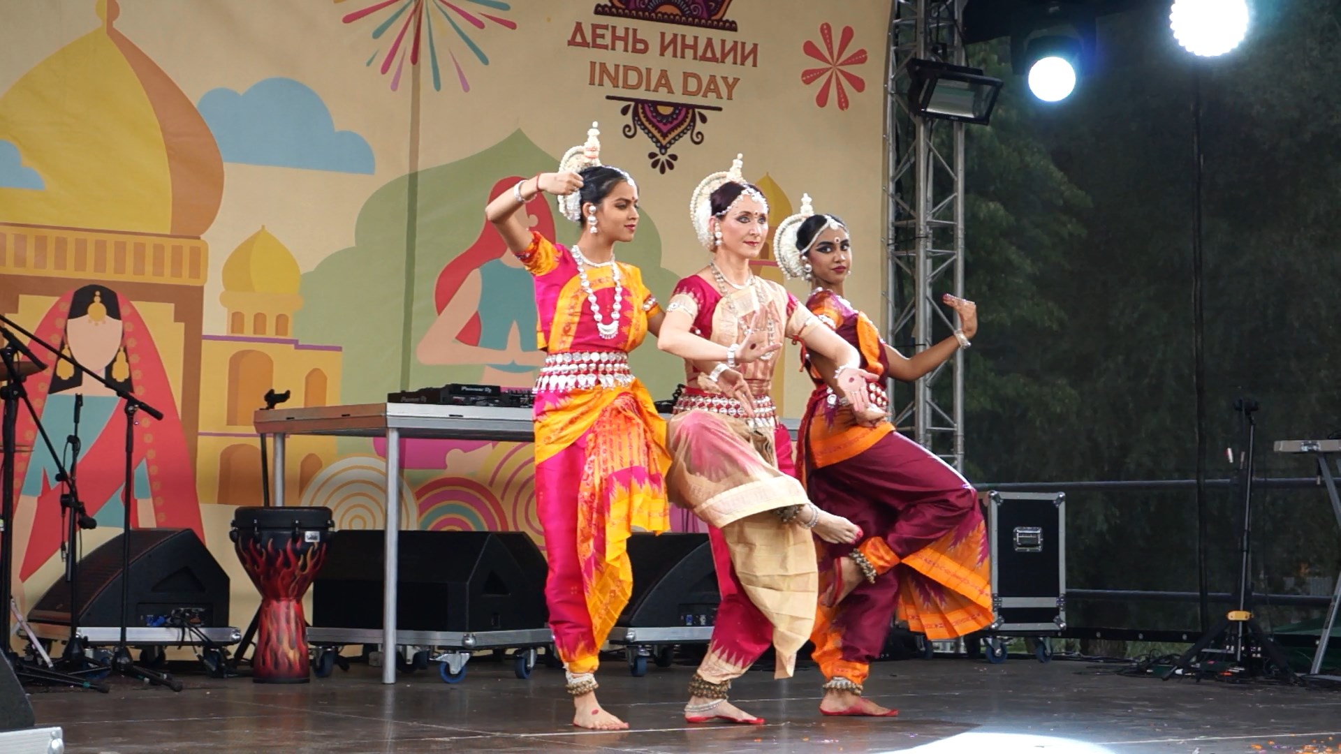 День Индии 2022 Москва, Главная сцена 14.08.2022 смотреть онлайн