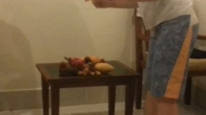 Таиланд. Пробуем гуаву.