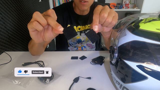 Tutorial instalare căști moto pe cască motocicletă  Cum instalezi Cardo pe orice cască de motor