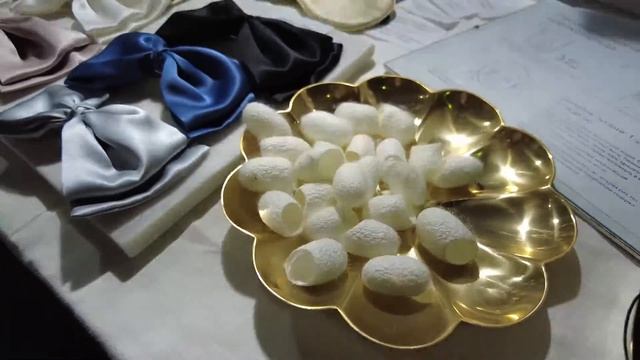 Влог | Ищем подарки на 8 марта на ярмарке ручной работы смотреть онлайн