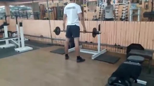 Все льется и прет тэсто!  нереально мощная тренировка предплечий!