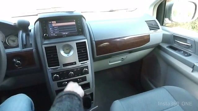 Немножко о Крайслере Таун Кантри 2010 смотреть онлайн