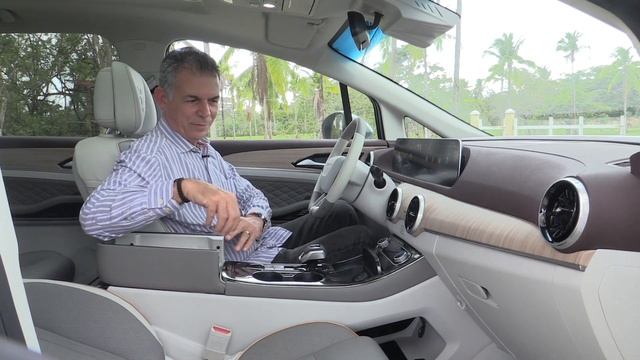 El NUEVO DONGFENG FORTHING YATCH смотреть онлайн