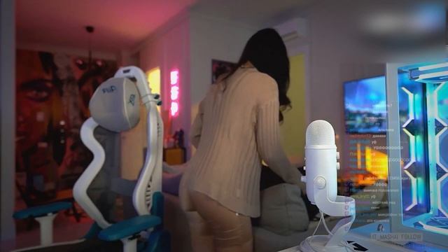 уфф новый костуюм тендерлибае смотреть онлайн