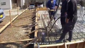 Работа японского роторного бетононасоса (автобетононасоса), стрела 16 метров
