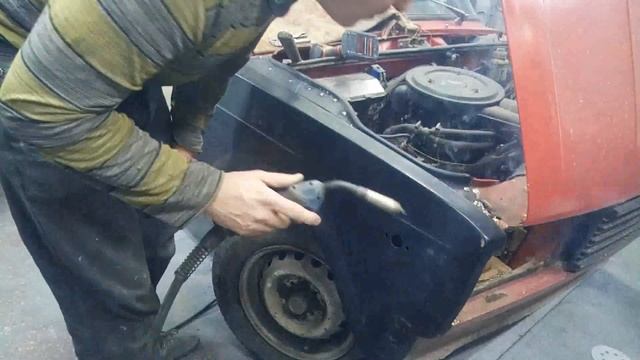 Ваз 2105 замена переднего крыла и ремонт ниши запаски смотреть онлайн