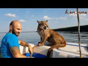 Месси катается на катере. Messi and his boat trip.