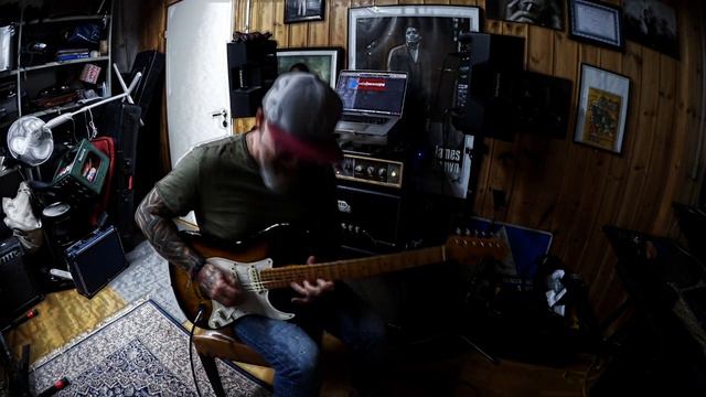 FENDER TODD KRAUSE MASTERBUILT ERIC CLAPTON STRATOCASTER смотреть онлайн