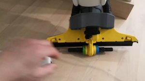 KARCHER FC 5 Premium. Неисправность: отсутствие увлажнения валика чистой водой.