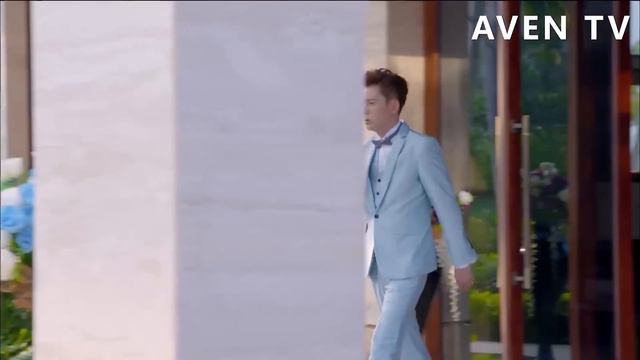 總裁談戀愛變成幼稚鬼，拽著灰姑娘的辮子不讓她走，不料把灰姑娘惹毛了！