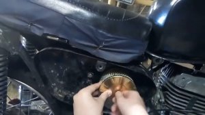Меняю воздушный фильтр на мотоцикле Минск