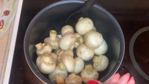 "БЫСТРЫЕ" МАРИНОВАННЫЕ ШАМПИНЬОНЫ ЗА 15 МИНУТ-идеальный рецепт!