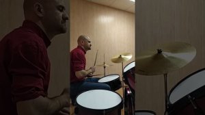 Первая моя сыгранная песня на барабанах. Нулевой километр-Мураками