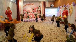 танец с самолетами