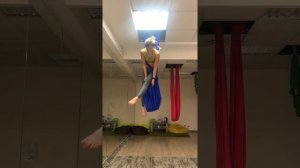 Длинная связка в Аэройоге. Йога в гамаках.