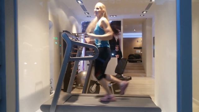 Живая реклама TechnoGym смотреть онлайн