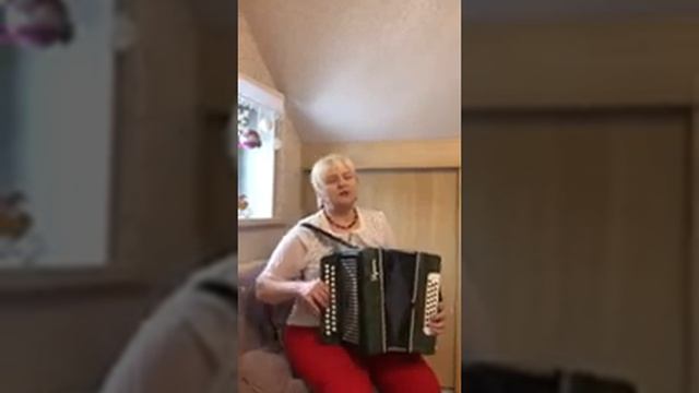 " Ах, любовь, золотая любовь" - песня. Исполняет Вацлова Маркина. Самоучка смотреть онлайн