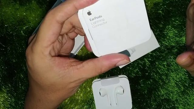 Apple EarPods Lighting Connector headphones Review & Unboxing in Bangla 2021 смотреть онлайн