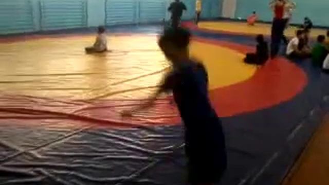Тренеровка вольной борьбы(8 лет)