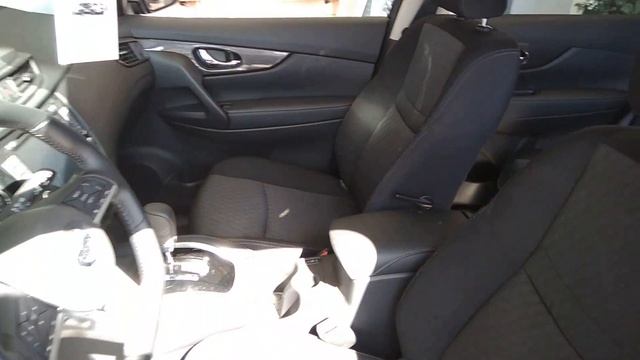 Видеопрезентация автомобиля Nissan X-trail смотреть онлайн