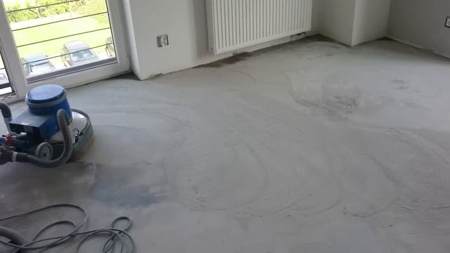 Видеообзор универсальной однодисковой шлифовальной машины E 400S COLUMBUS смотреть онлайн