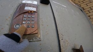 Домофон CYFRAL CCD 2094.1M: звонок в квартиру