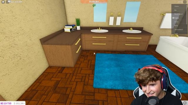 SECRET Underground Base BUILD BATTLE In ROBLOX! (Bloxburg) смотреть онлайн