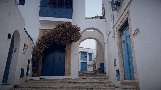 【4K】?? VIRTUAL WALKING TOUR: ? «Sidi Bou Said - Tunisia» ? ORIGINAL SOUNDS ? NO COMMENT ? UHD ASMR смотреть онлайн