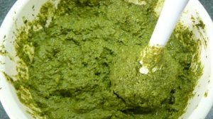 Макароны с соусом песто