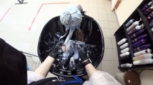 Крашу в блонд отросшие корни. Как осветлить волосы.