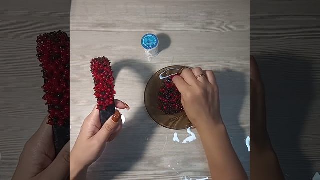 Ободок из бусин смотреть онлайн