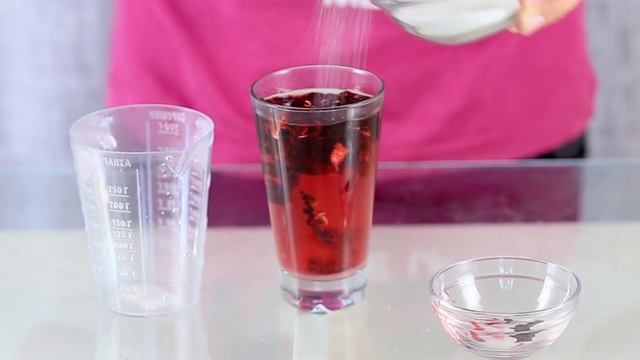 Нежное летнее желе из персика, каркаде и йогурта. Вы обязательно должны его попробовать! :)