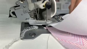 КАК СДЕЛАТЬ СБОРКИ НА ОВЕРЛОКЕ.