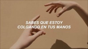 Carlos Baute — Colgando en Tus Manos (con Marta Sánchez) [Letra]