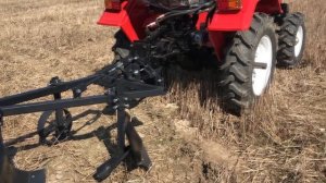Обзор мини-трактора ROSSEL XT-184D. Работа с плугом, фрезой.