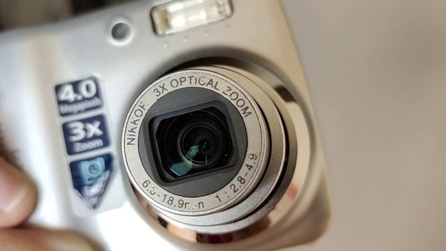 Nikon Coolpix L4 смотреть онлайн