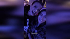 Бузова в живую поет в клубе песню Она Не Боится