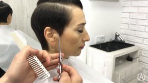 женская стрижка Пикси с удлиненной челкой