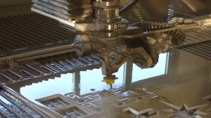 Вода режет металл - Гидроабразивная резка